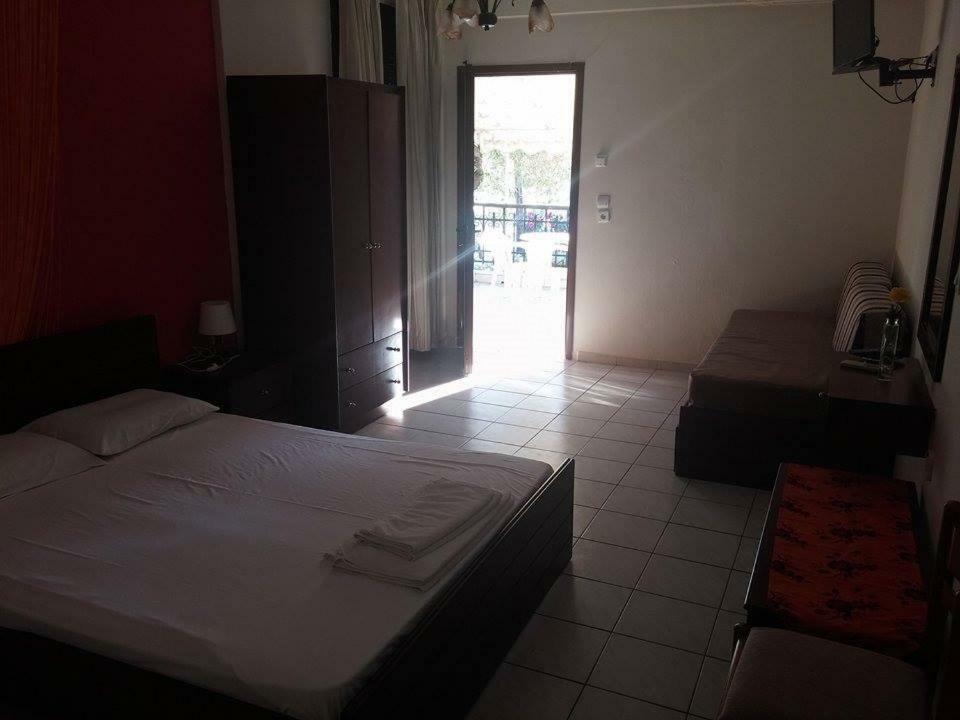 נאוס מרמרס Sunset Hotel מראה חיצוני תמונה