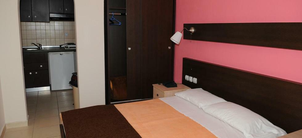 נאוס מרמרס Sunset Hotel מראה חיצוני תמונה